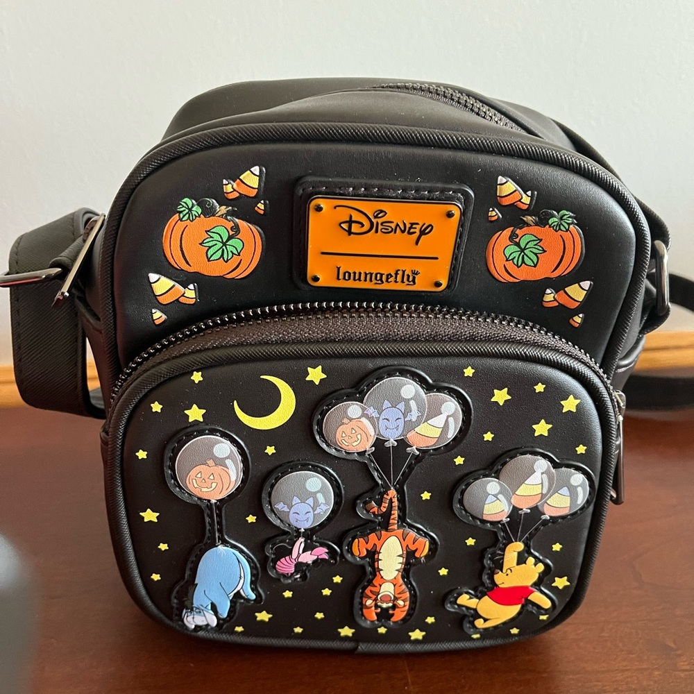 Loungefly Winnie the Pooh crossbody purse